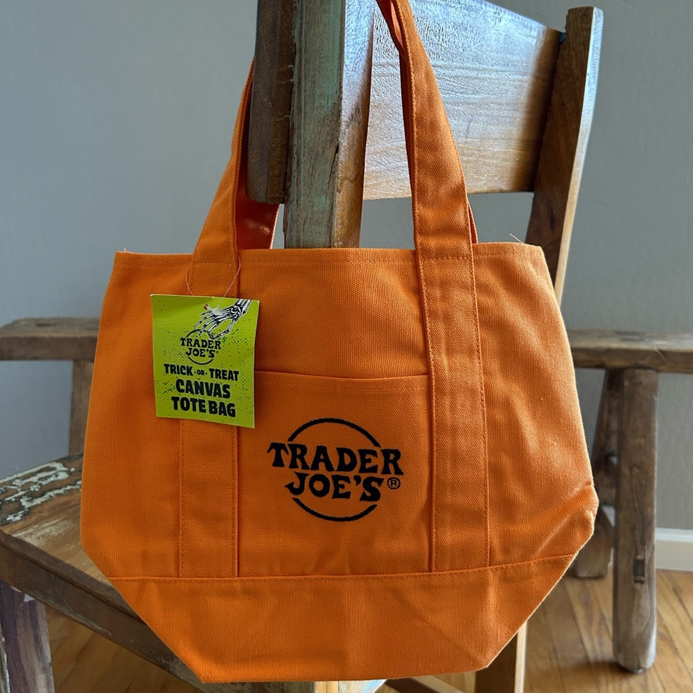 Trader’s joes Trick or Treat Canvas tote bag New with tags!